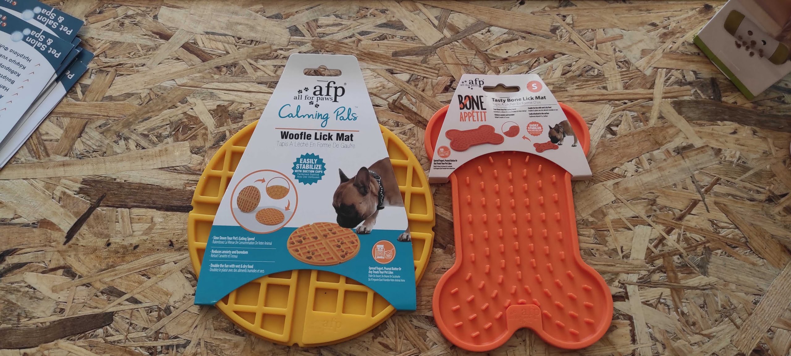 Παιχνίδια απασχόλησης Lick Mats - Paws and Claws - Pet Shop Χαλκίδα